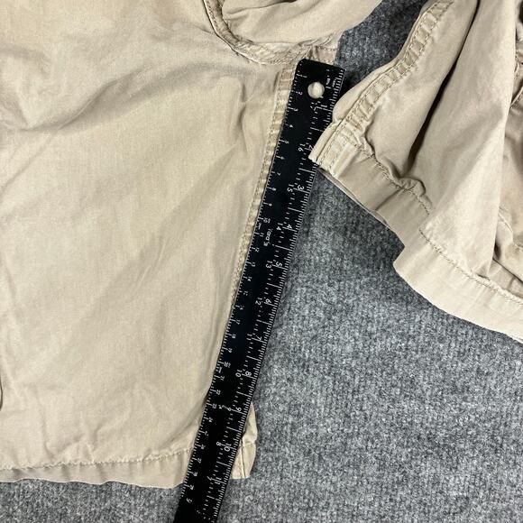 Levi's Cargo Shorts Mens 34 Beige Utility Pockets Outdoor Classic Style 42135 - Picture 3 of 9